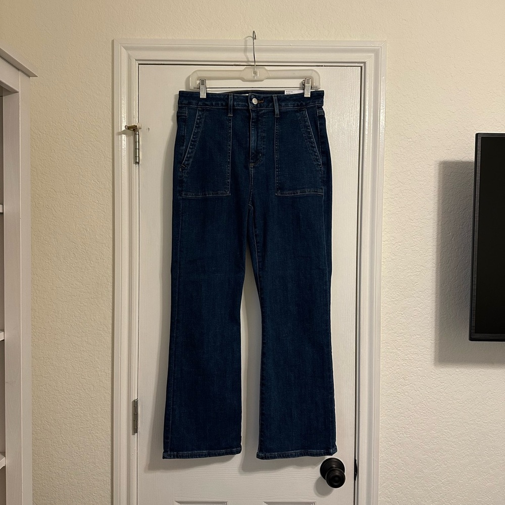 LOFT Kick Crop Jeans Size 30